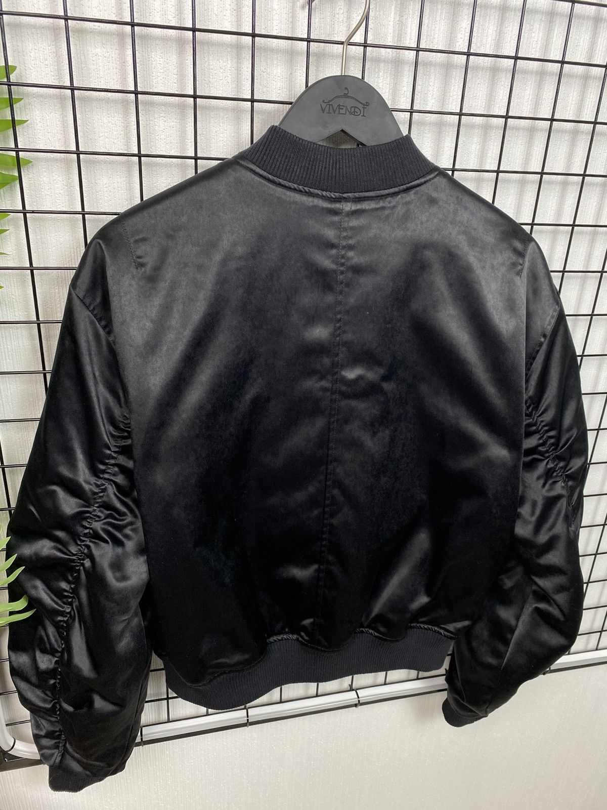 True Religion True Religion Script Bomber Jacket Women S oversized Black Size S / US 4 / IT 40 - 14 Thumbnail