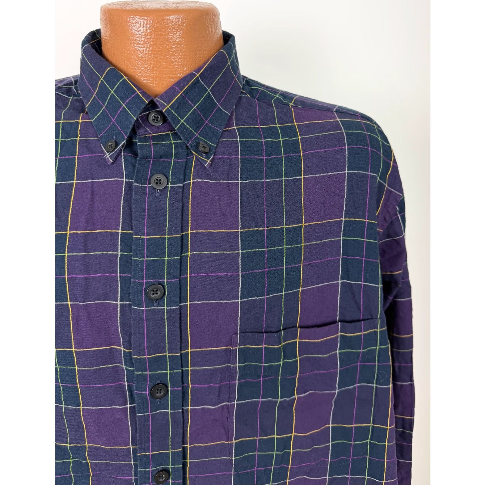 Roundtree & Yorke VINTAGE Roundtree & Yorke Varsity Shirt Men Large Purple Navy Plaid Button-Down Shirt Size US L / EU 52-54 / 3 - 2 Thumbnail