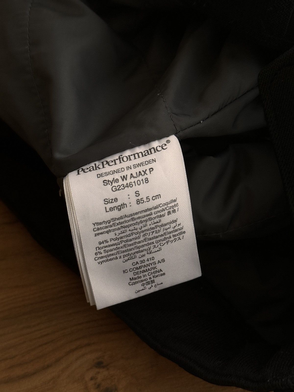 Goretex × Peak Performance × Vintage Vintage Peak Performance Thermalite Goretex Black Ski Pants Size 26" / US 2 / IT 38 - 14 Thumbnail