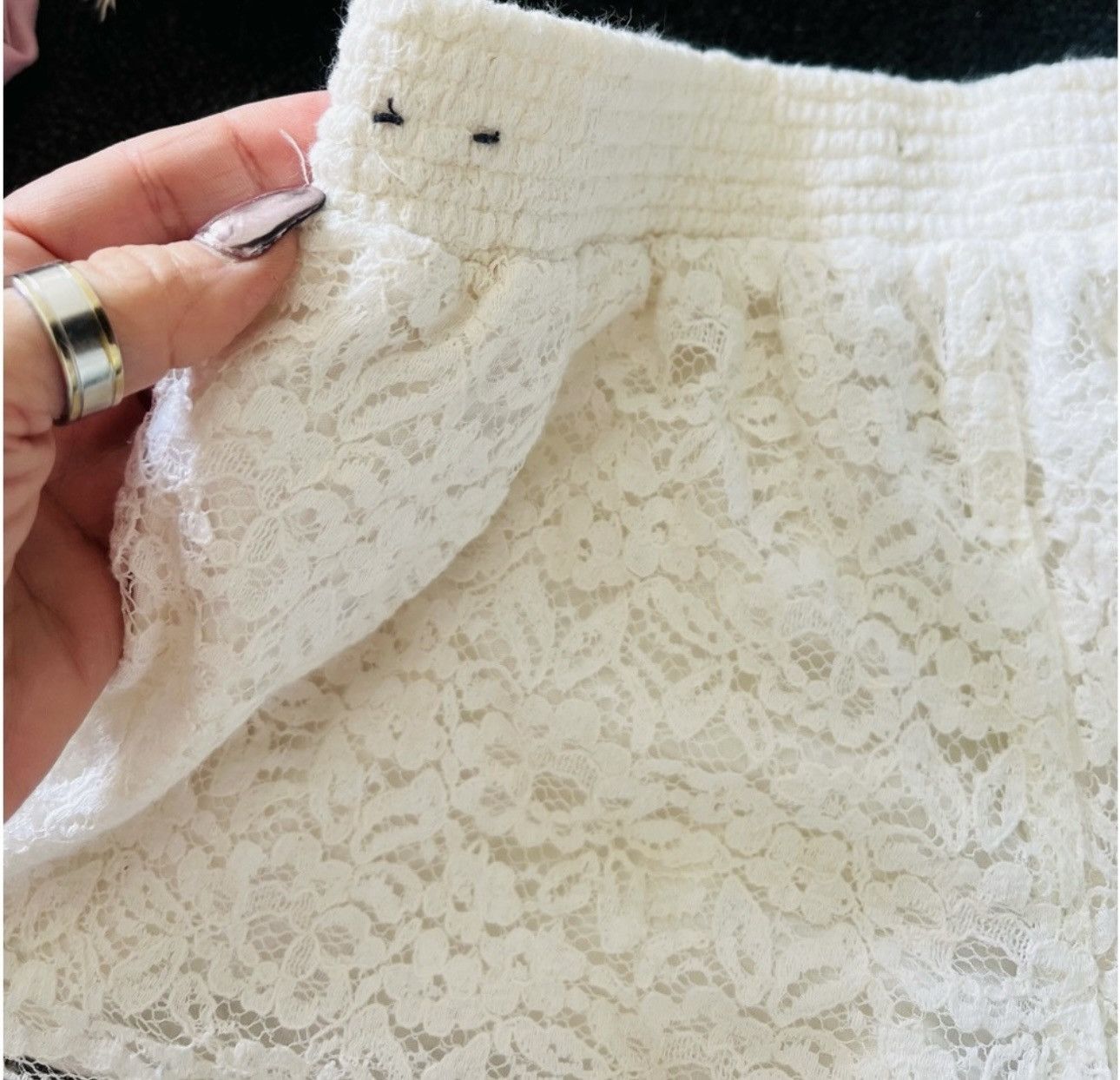 Hollister Hollister Lace Cream Shorts Size 26" / US 2 / IT 38 - 6 Thumbnail