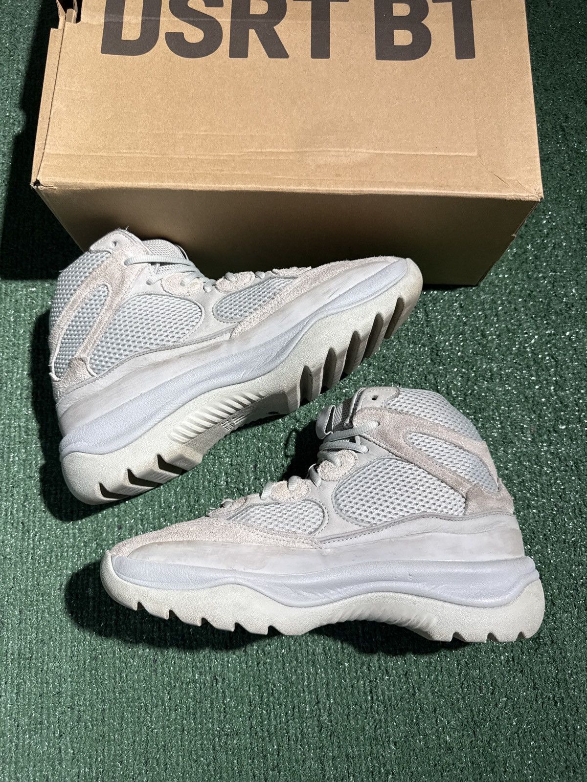 Yeezy Yeezy desert boot salt Size US 10.5 / EU 43-44 - 4 Thumbnail