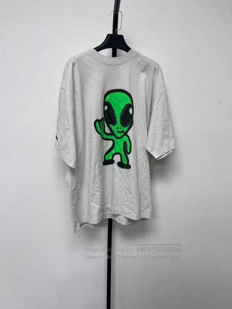 Balenciaga Balenciaga Solid Color Crew Neck Printed Embroidered T-Shi Size US L / EU 52-54 / 3 - 1 Thumbnail