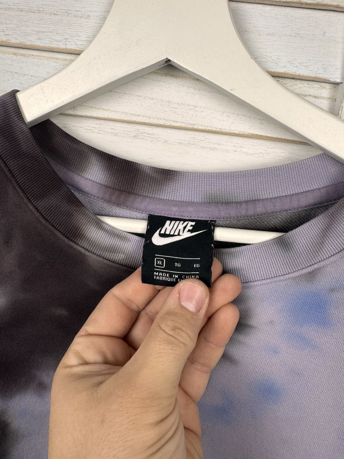 Nike Nike XL Tie Dye Graphic Print Neck Sweatshirt Multicolor Size US XL / EU 56 / 4 - 6 Thumbnail