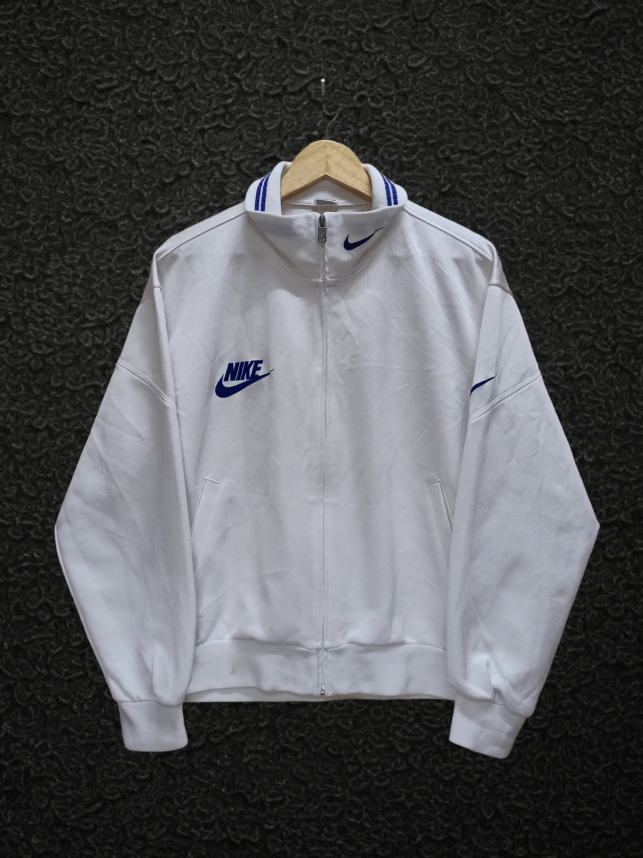 NIKE Swoosh Vintage 90s Embroidered White Fleece Jacket