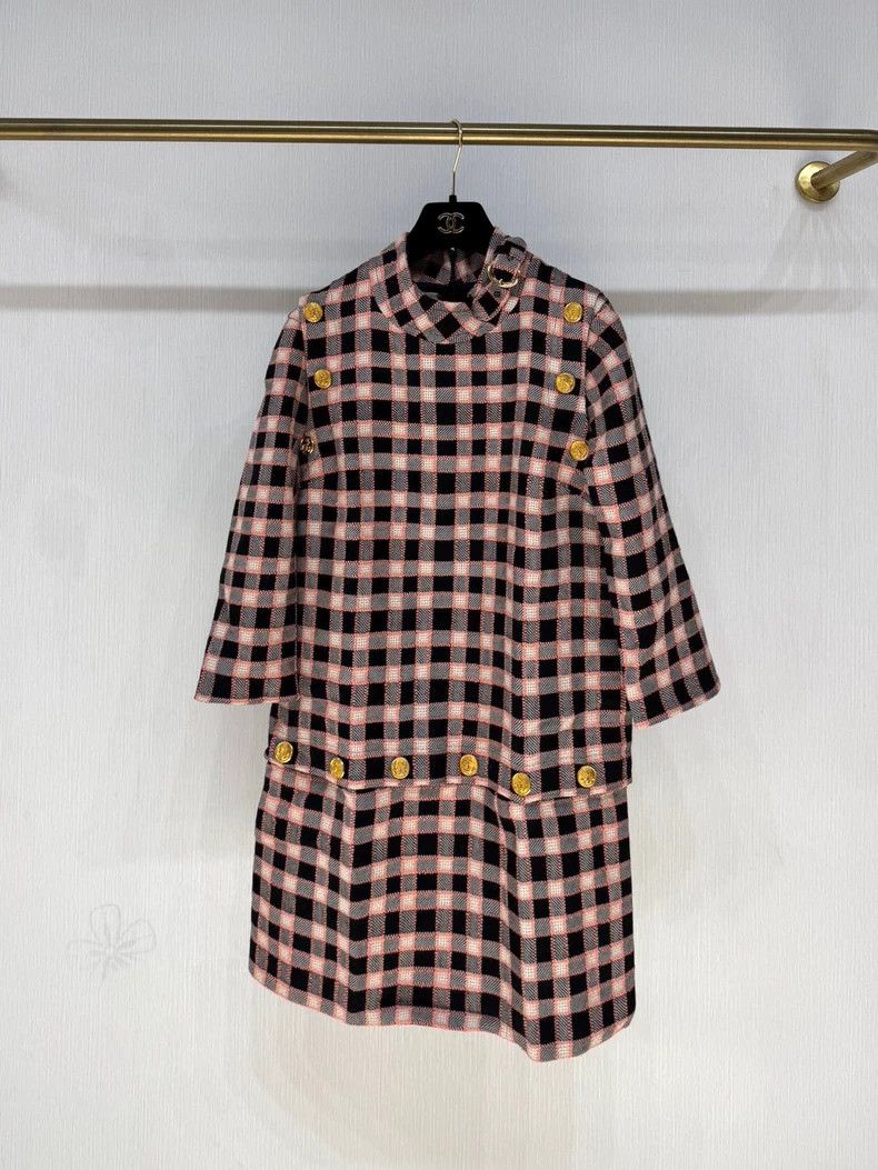 Gucci Gucci Tweed plaid gold button wool dress 2503-Nextarrow Size XS / US 0-2 / IT 36-38 - 1 Thumbnail