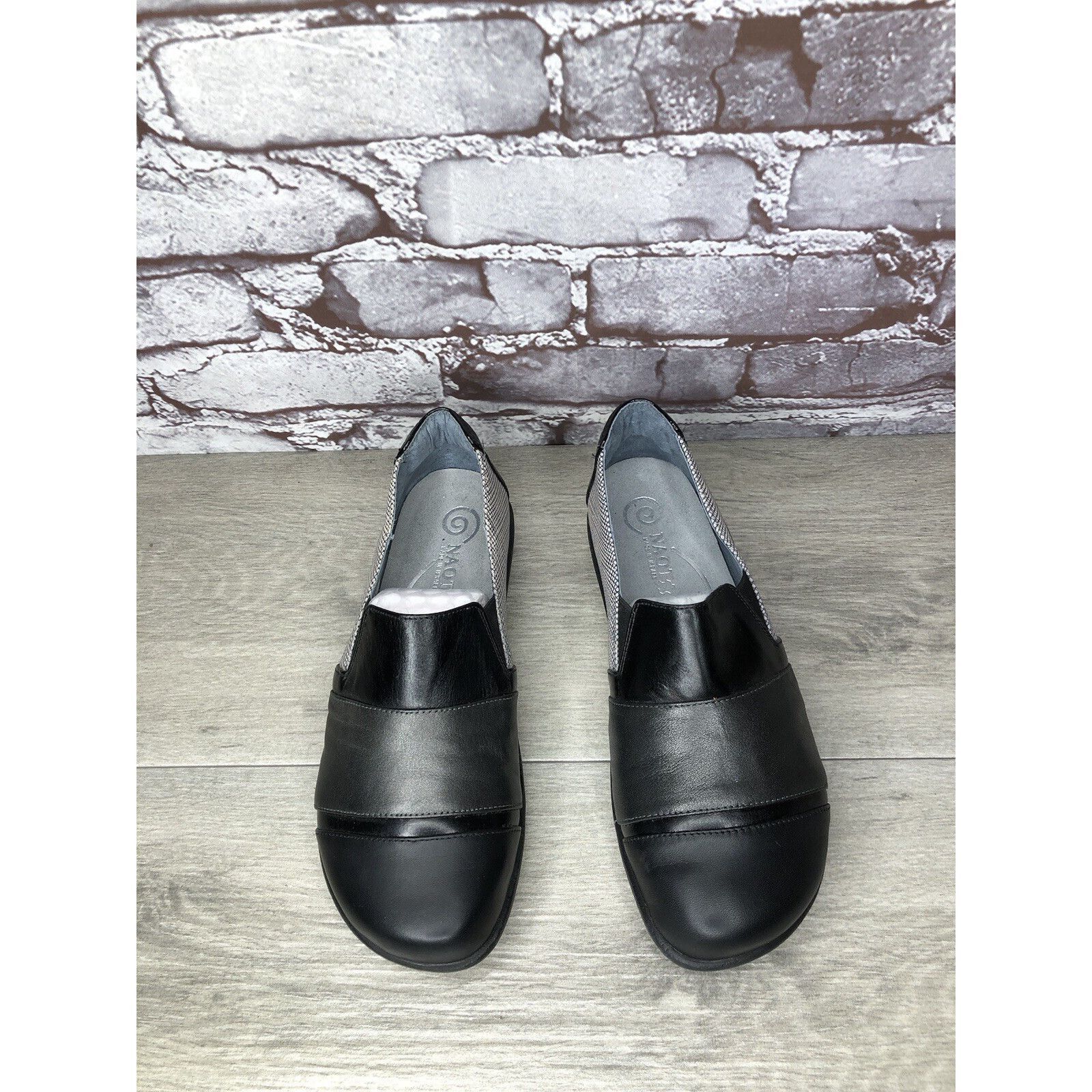 Other Naot Prescott Black Leather Grey Synthetic Comfort Casual Cl Size US 6 / IT 36 - 21 Thumbnail