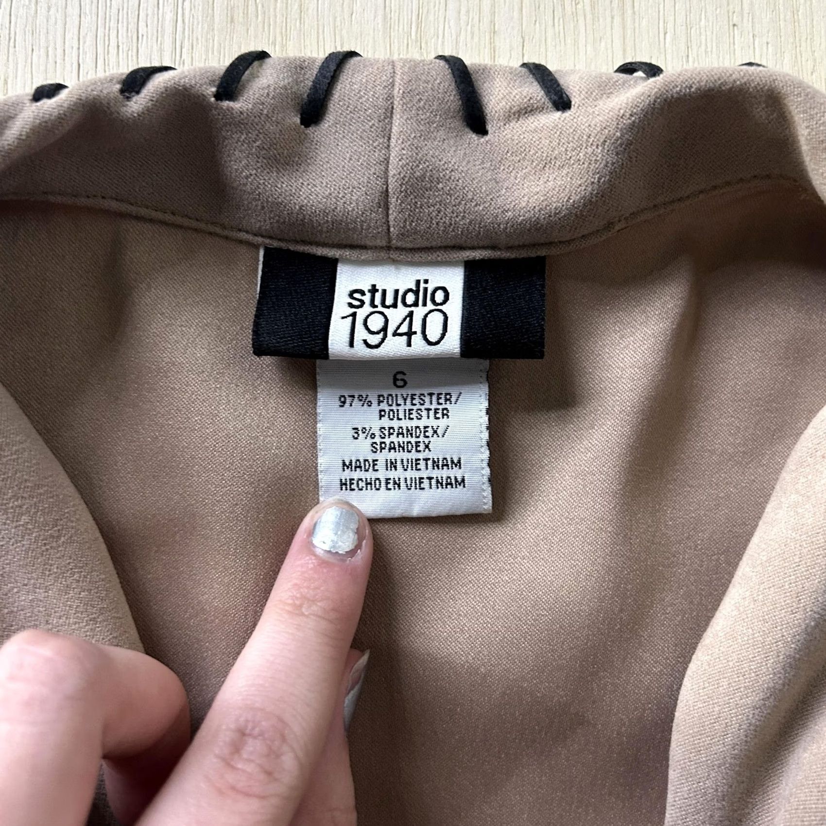 Vintage Studio 1940 Blazer Jacket Womens 6 Beige Stretch Shawl Collar Whipstitch Size M / US 6-8 / IT 42-44 - 2 Thumbnail