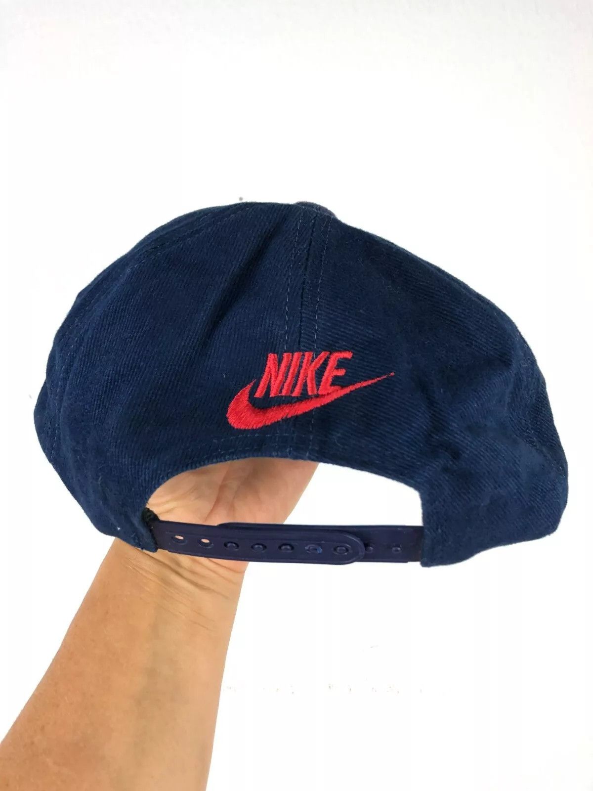 Nike Vintage Nike Arsenal Snapback Hat Football Soccer Cap Size ONE SIZE - 4 Thumbnail