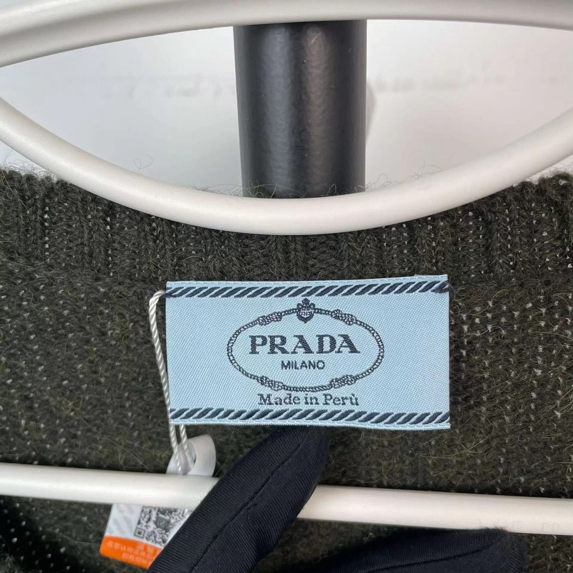 Prada Prada Green Sweater 260221CXHAB26 Size US M / EU 48-50 / 2 - 3 Thumbnail