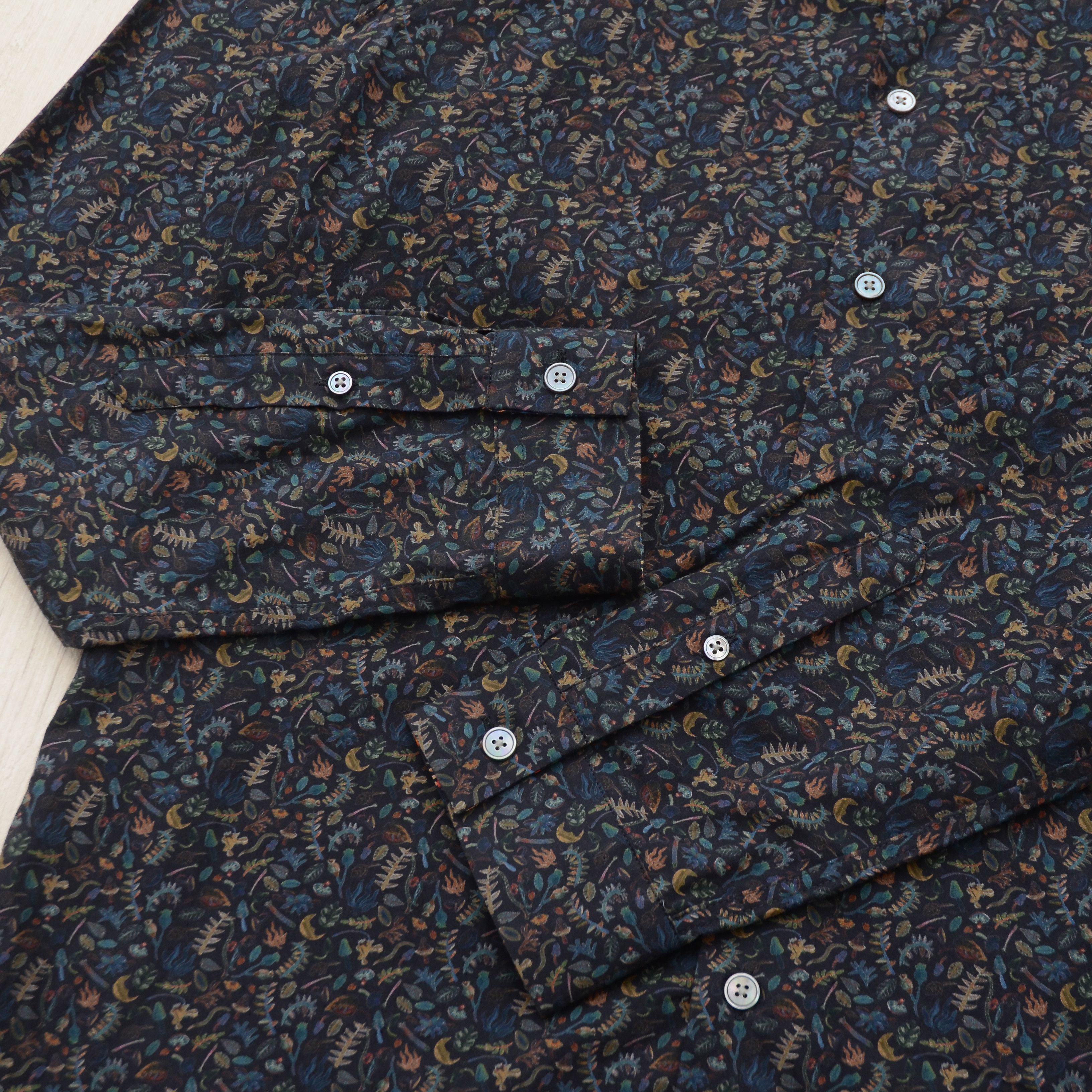 Paul Smith Paul Smith Tailored Fit Casual Shirt Floral Pattern Printed Size US M / EU 48-50 / 2 - 5 Thumbnail