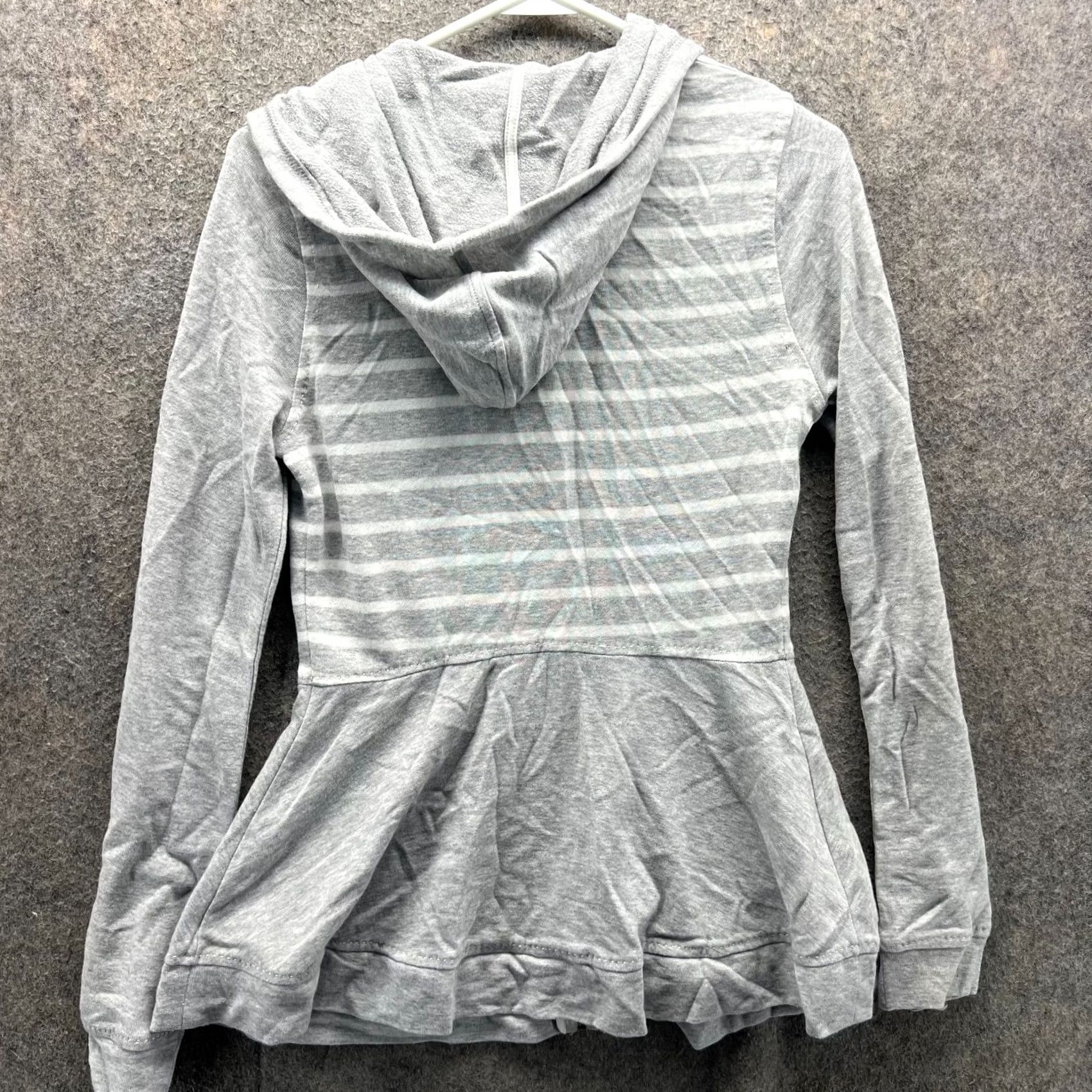 Anthropologie Anthropologie Jacket Women M Gray Striped Full Zip Fleece Size M / US 6-8 / IT 42-44 - 2 Thumbnail