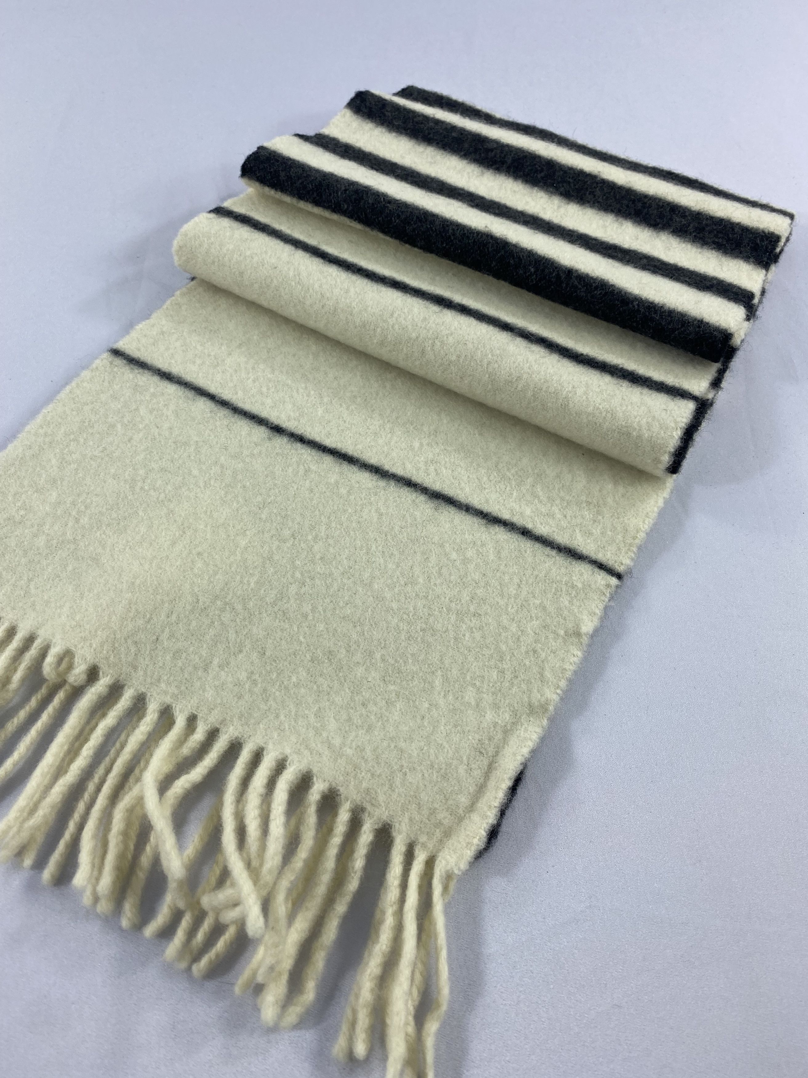 Paul Smith Paul Smith Scarf / Muffler / Neckwear Size ONE SIZE - 2 Thumbnail