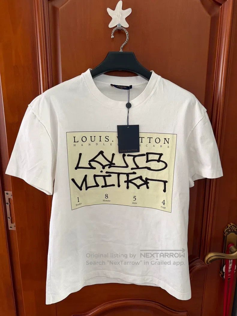 Louis Vuitton Louis Vuitton White Graffiti Letter Short Sleeve Size US M / EU 48-50 / 2 - 1 Thumbnail