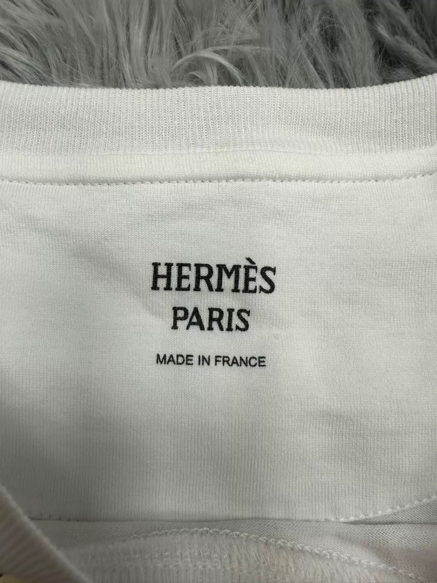 Hermes Hermes New Printed Short Sleeve Tee 36 NWT Size XS / US 0-2 / IT 36-38 - 2 Thumbnail