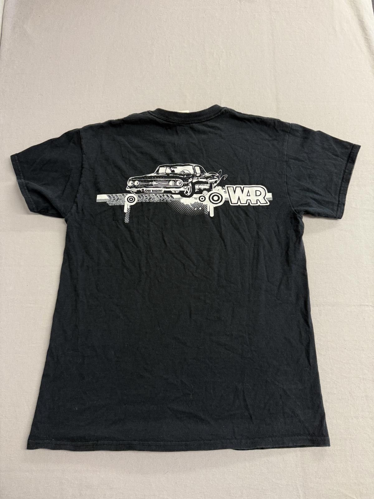 Gildan Y2K WAR Band Low Rider T-shirt Low Ridin License Plate Tee M Size US M / EU 48-50 / 2 - 3 Thumbnail