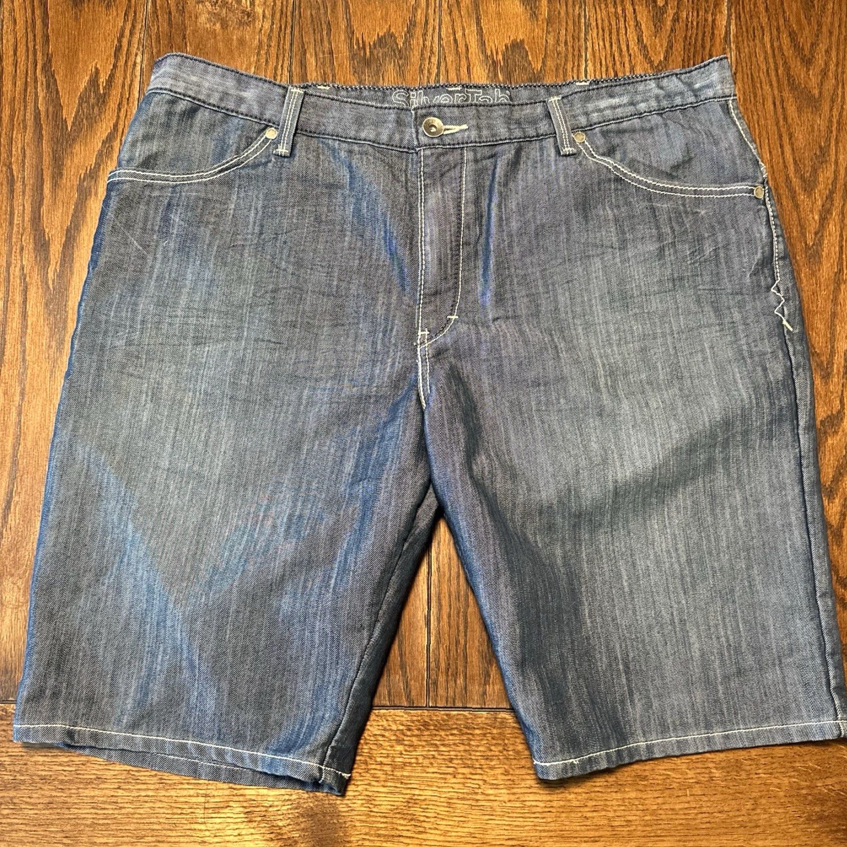 Levi's VINTAGE Levi's Silvertab Jean Shorts Mens 42 Blue Loose Baggy 90s Skater Grunge Denim Shorts Men Size US 42 / EU 58 - 6 Thumbnail