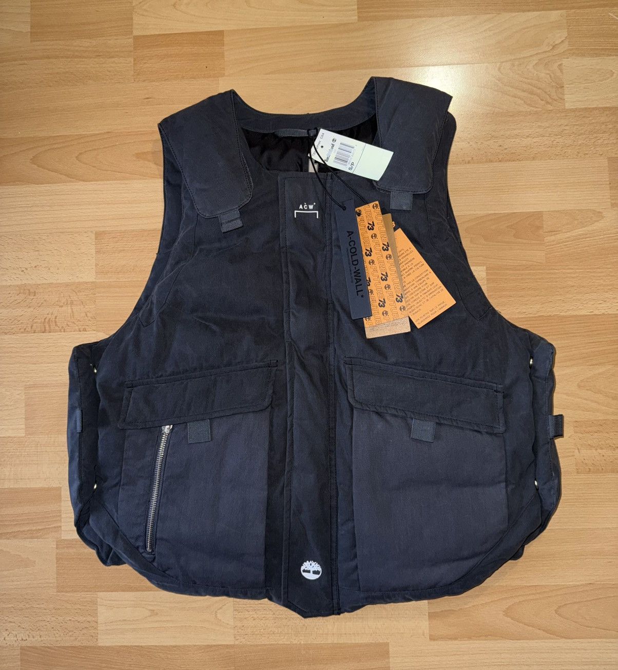A-COLD-WALL* × Timberland A-COLD-WALL × Timberland Vest Size US S / EU 44-46 / 1 - 1 Thumbnail