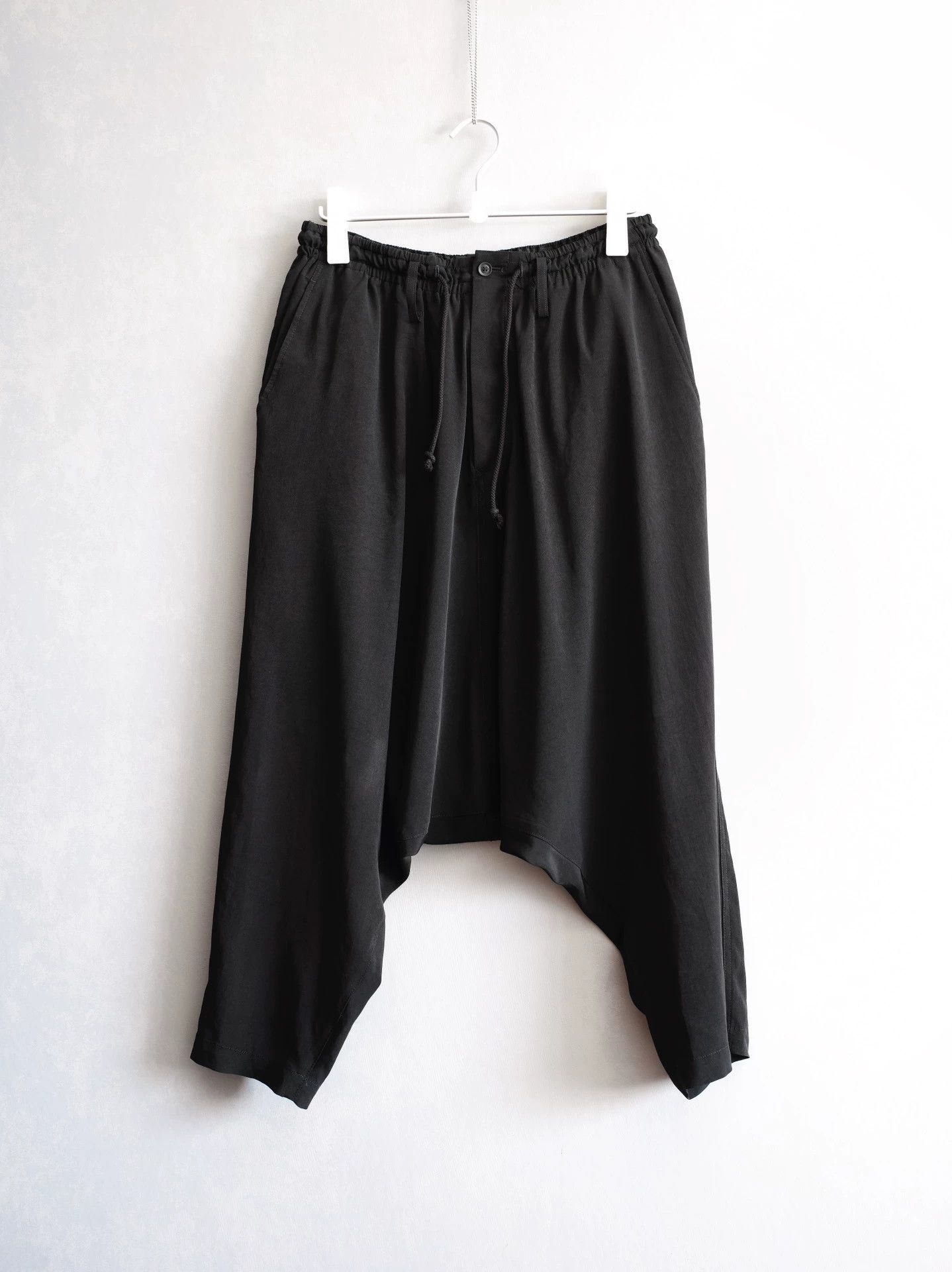 Yohji Yamamoto Yohji Yamamoto 25SS Low-Rise Pleated Triacetate Pants 2 Size US 32 / EU 48 - 1 Thumbnail