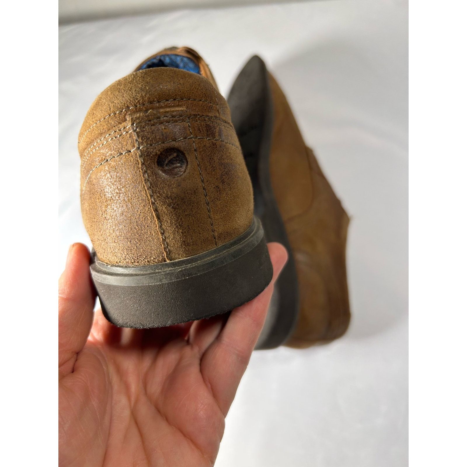 Clarks Clarks Mens 10 Oxford Comfort Brown suede Lace Up Classic Size US 10 / EU 43 - 2 Thumbnail
