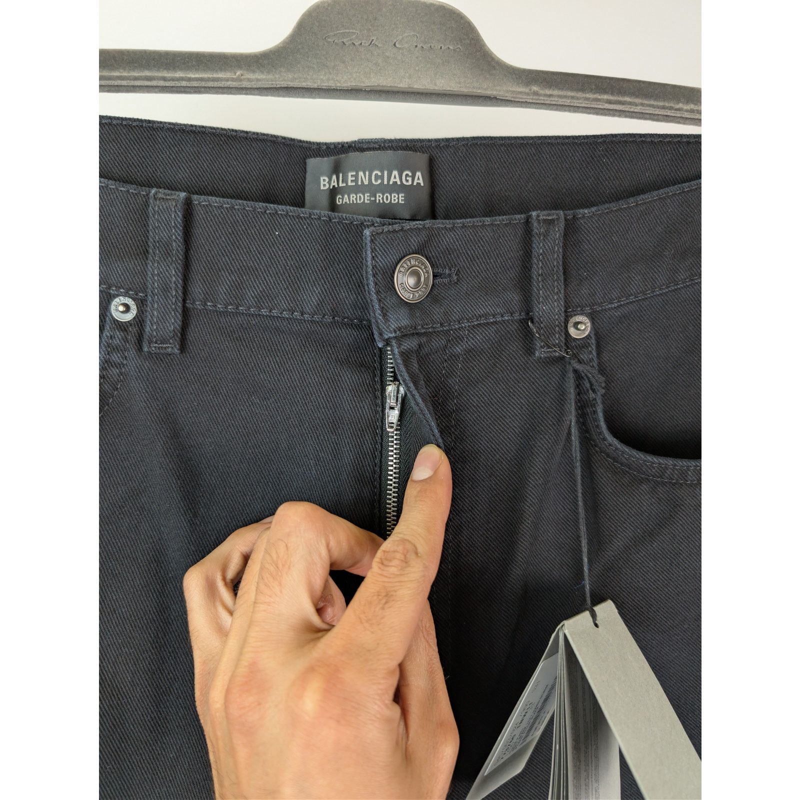 Balenciaga o1rshd1 Straight-Leg Flared Denim Jeans in Peach Pitch Black Size US 33 - 7 Thumbnail