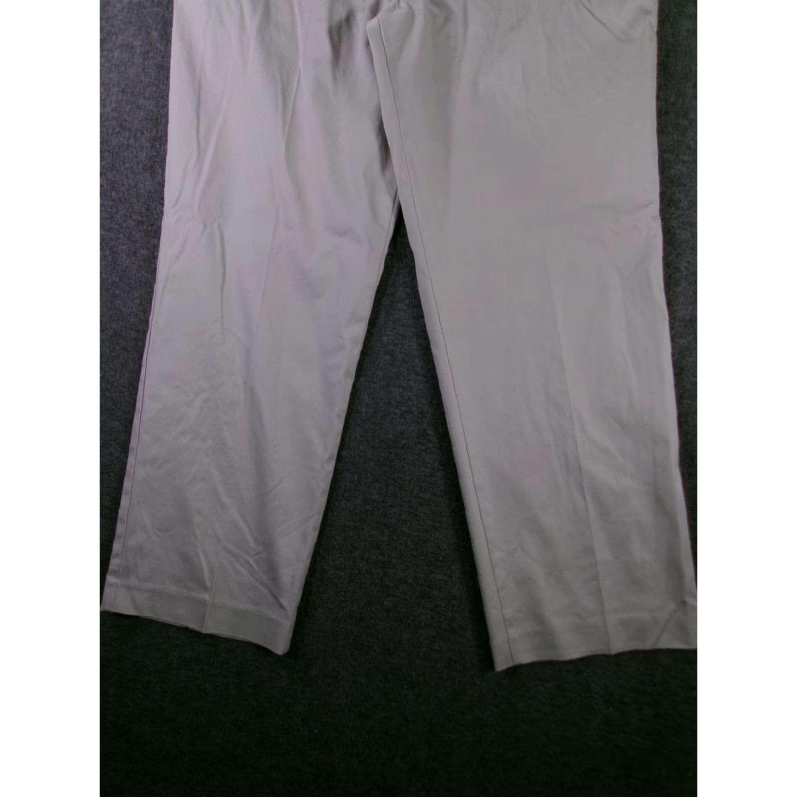Dockers Dockers Pants Mens 36X29 Straight Fit Khaki Iron Free Chino Flat Front Stretch Beig_? Size US 36 / EU 52 - 3 Thumbnail