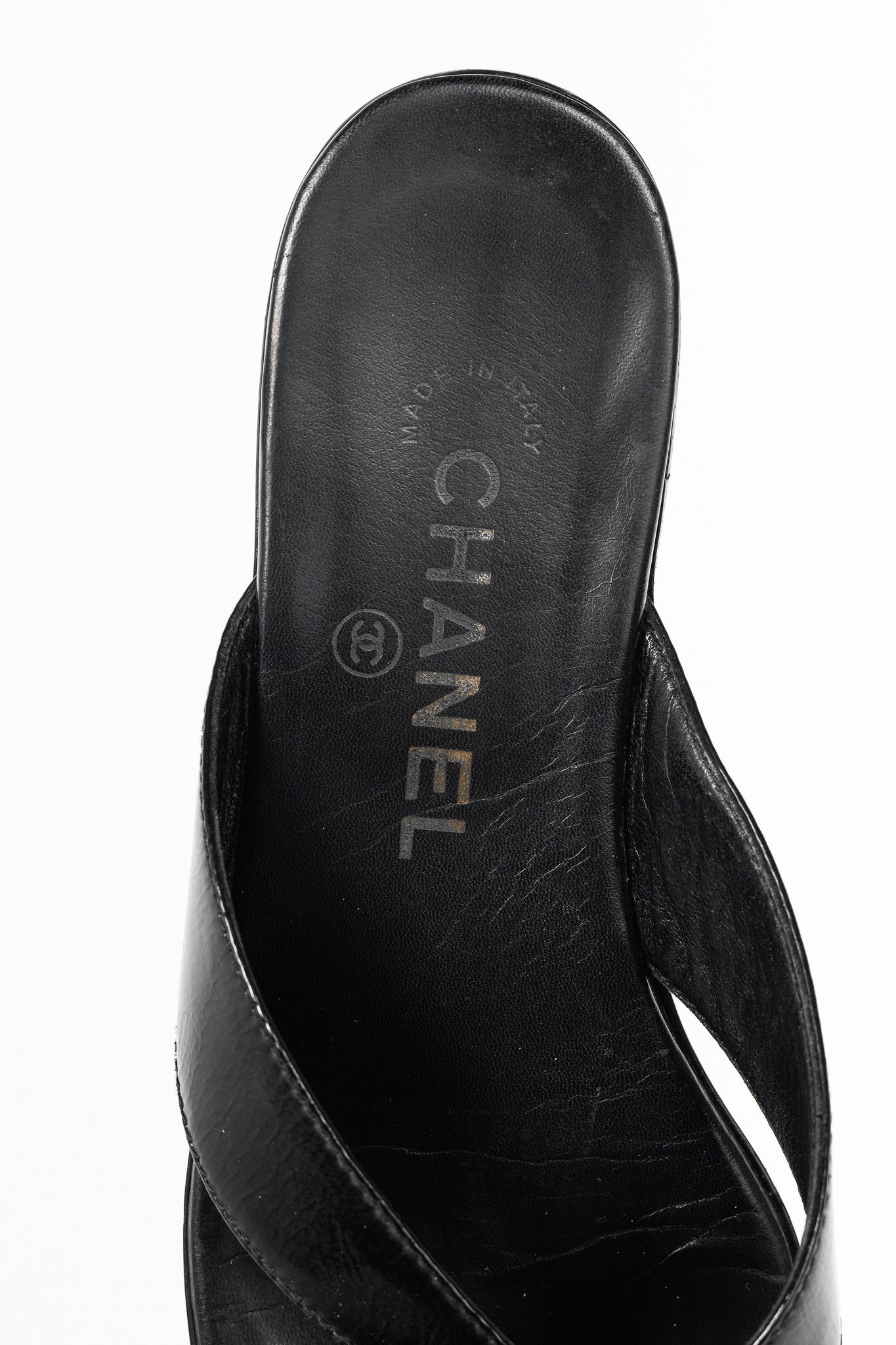 Chanel Chanel 96P Black Leather CC-Turnlock Flip Flips Size US 7.5 / IT 37.5 - 10 Thumbnail