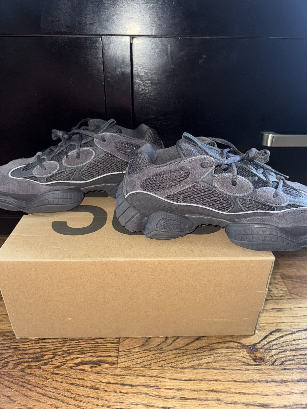 Adidas Adidas Yeezy 500 'Utility Black' Size US 10 / EU 43 - 7 Thumbnail