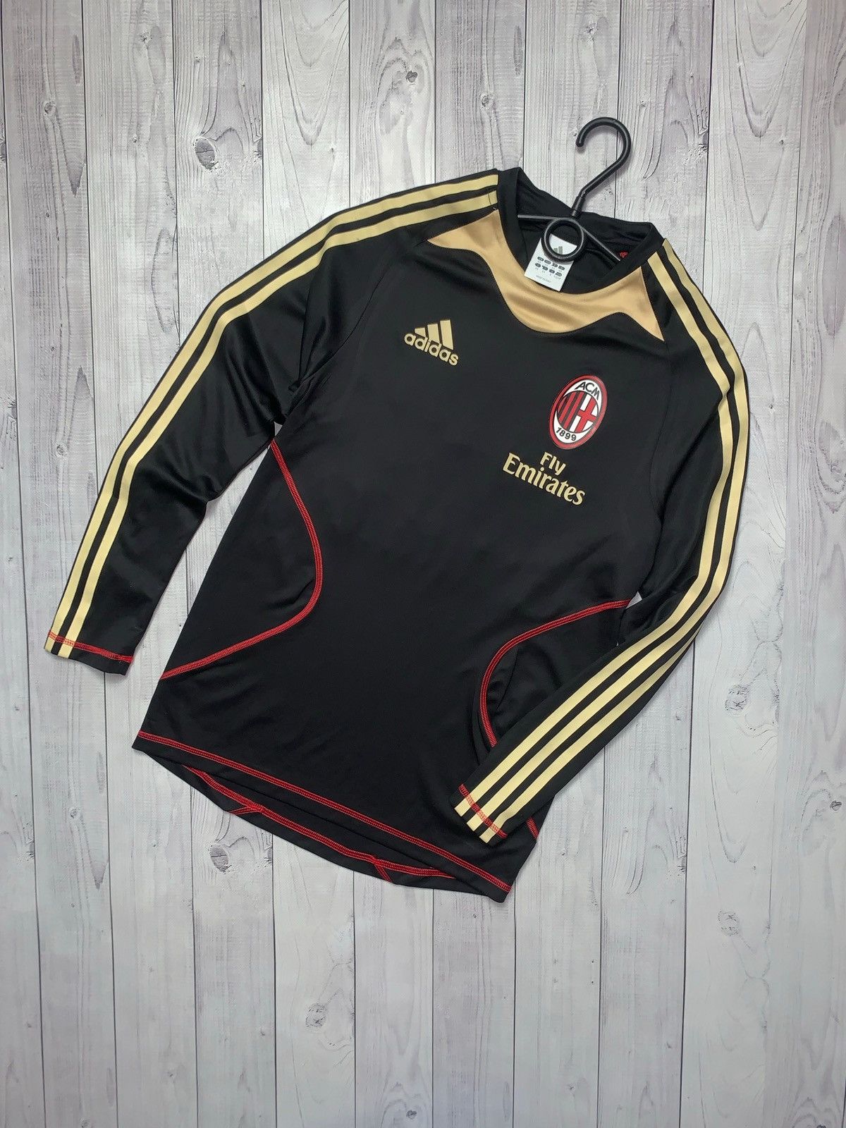 Adidas × Vintage Vintage adidas AC Milan soccer sweatshirt size XXS Size US XS / EU 42 / 0 - 9 Thumbnail