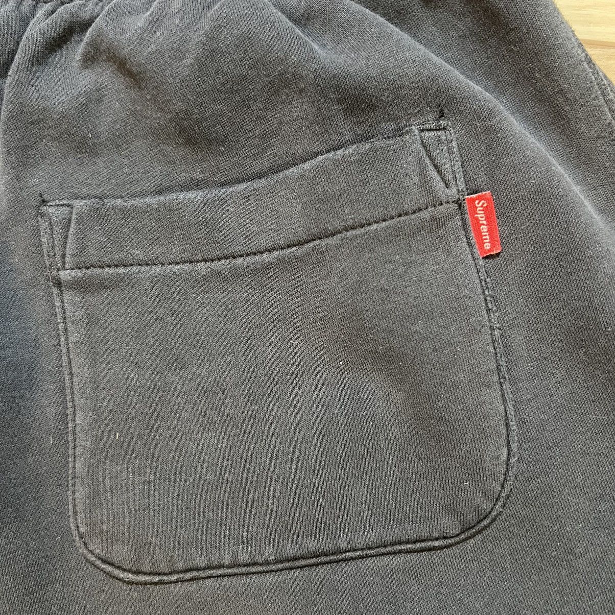 Jordan Brand × Supreme Supreme Jordan Sweatpants Owned by Salehe Bembury Size US 34 / EU 50 - 7 Thumbnail