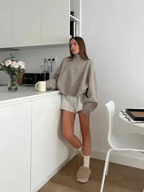 Japanese Brand New Autumn Turtleneck Lantern Sleeve Knit Size ONE SIZE - 3 Thumbnail