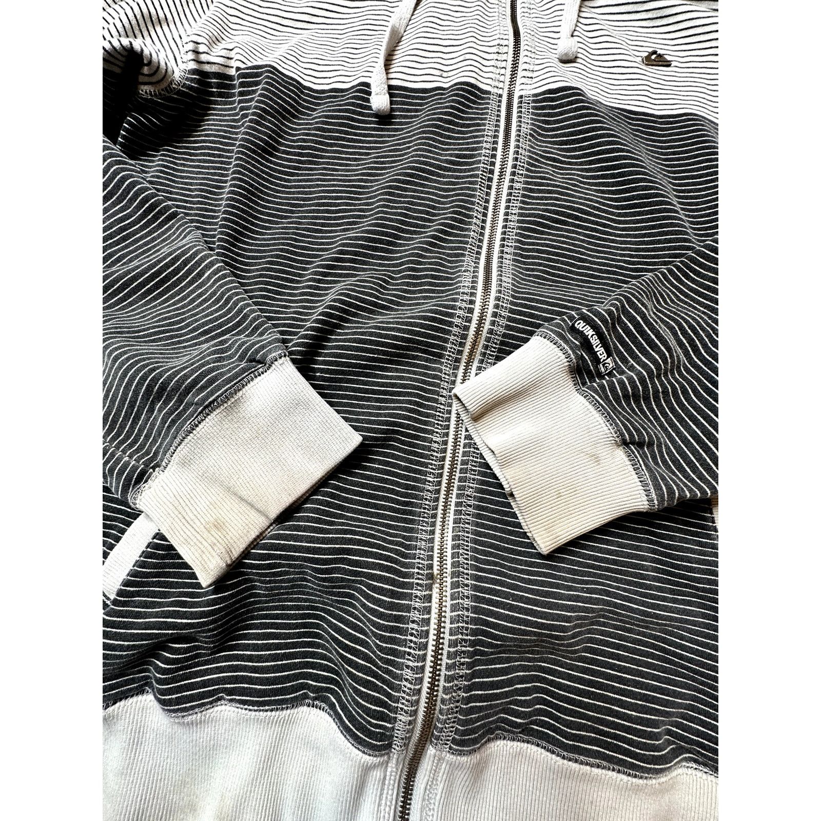 Quiksilver Vintage Y2K QuickSilver Surf Zip Up Hooded Jacket Size XL Size US XL / EU 56 / 4 - 6 Thumbnail
