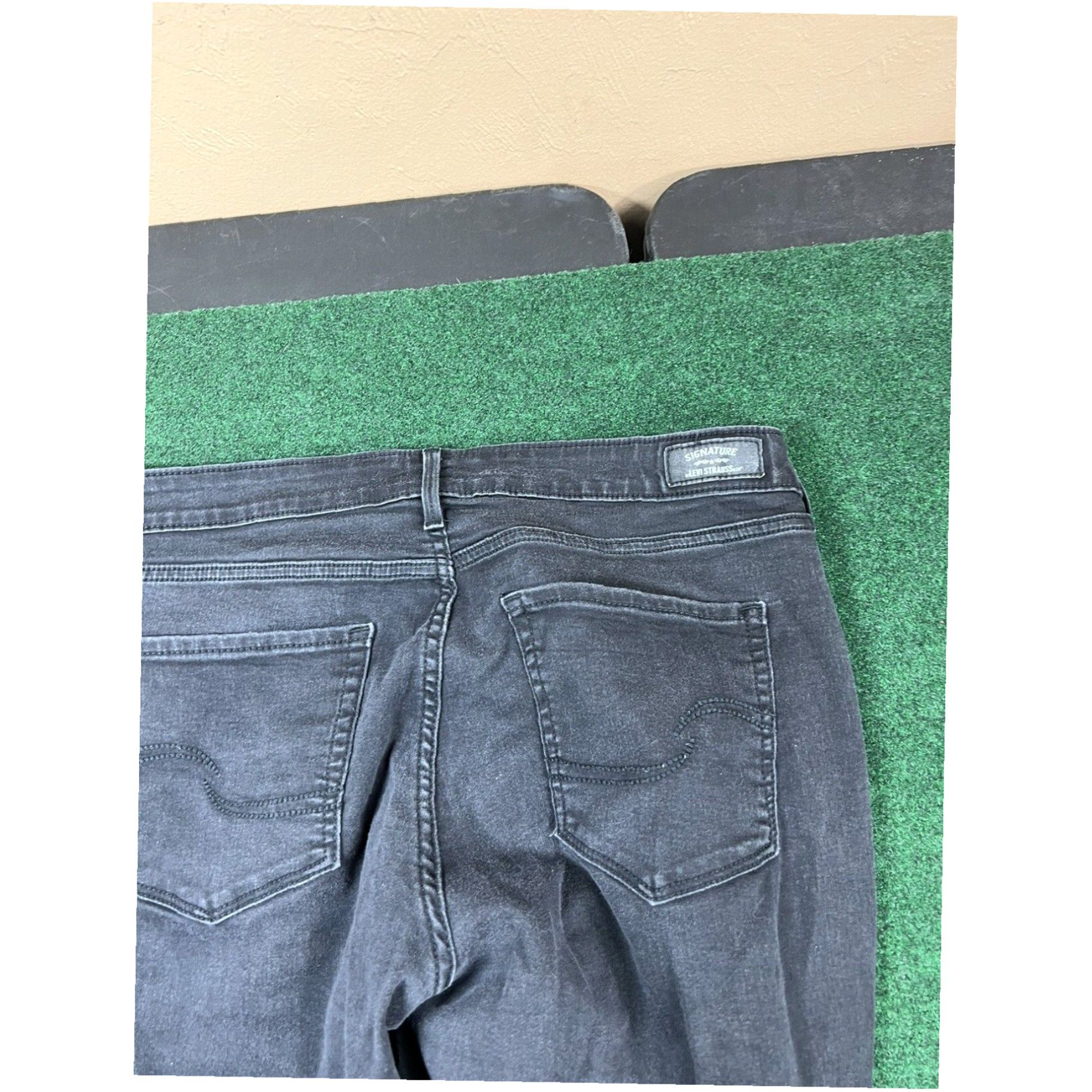 Levi's Signature by Levi's Low Rise Jegging Jeans Women's Plus 22S 36x30 Black Size 40" / US 18 - 5 Thumbnail