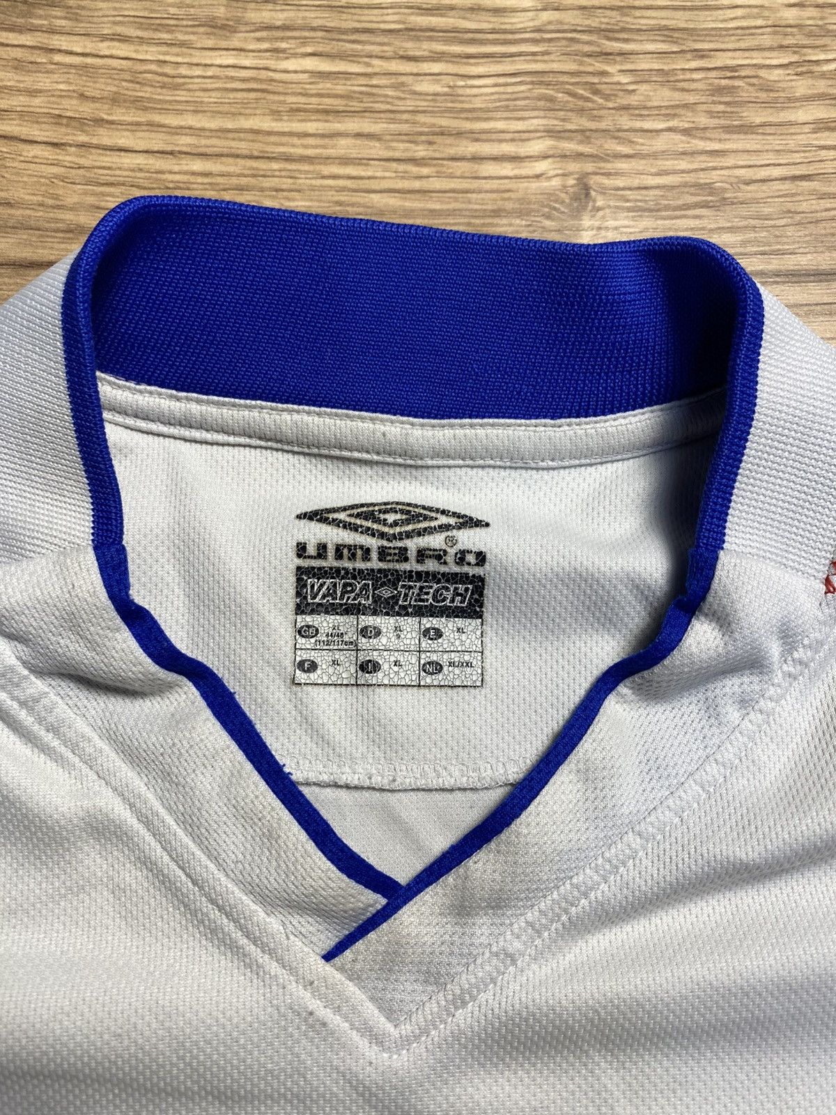 Umbro RARE Carlisle United 2002-04 Away Football Shirt Umbro sz XL Size US XL / EU 56 / 4 - 6 Thumbnail
