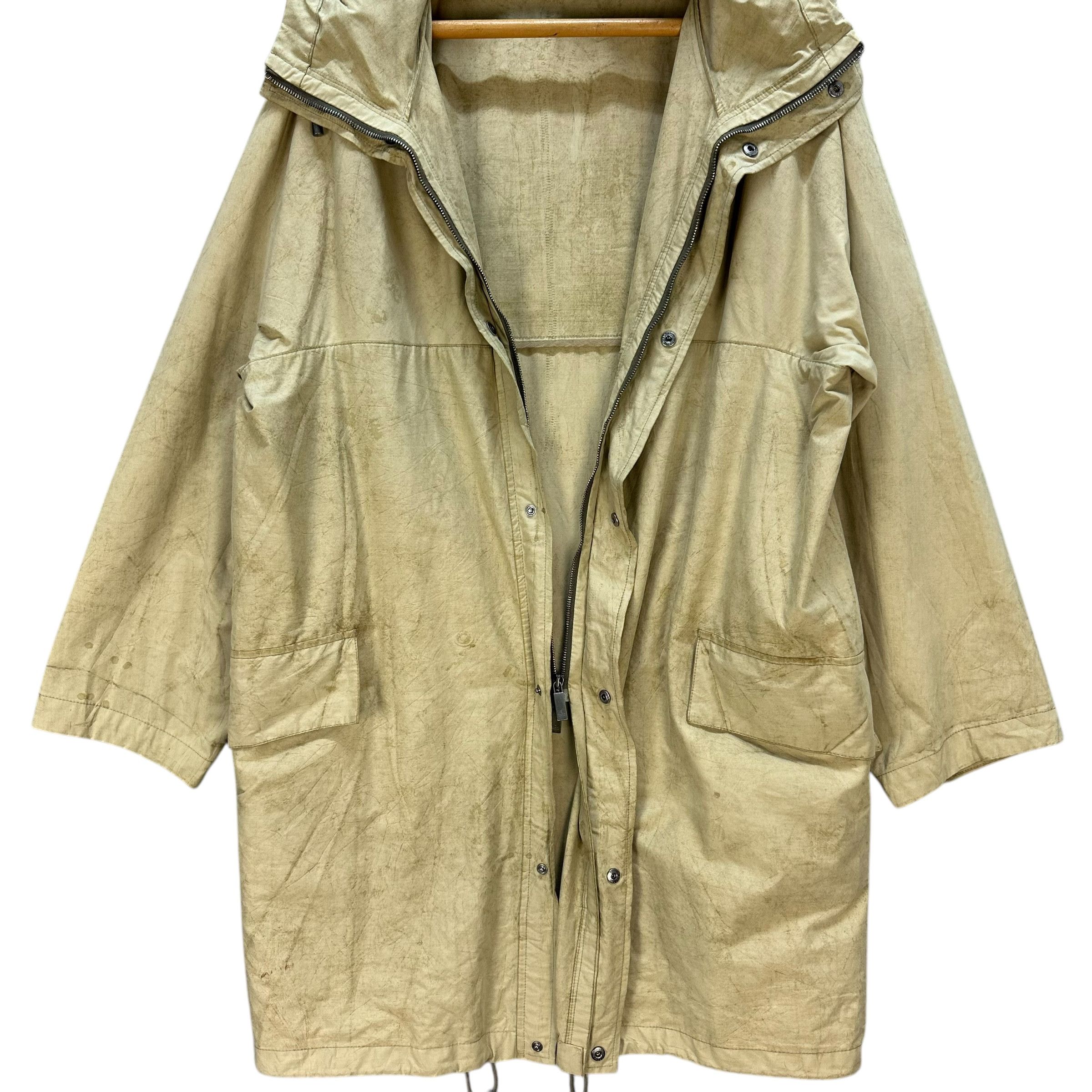 Gucci Vintage GUCCI Trashed Raincoat Jacket #A72-1751 Size US L / EU 52-54 / 3 - 7 Thumbnail