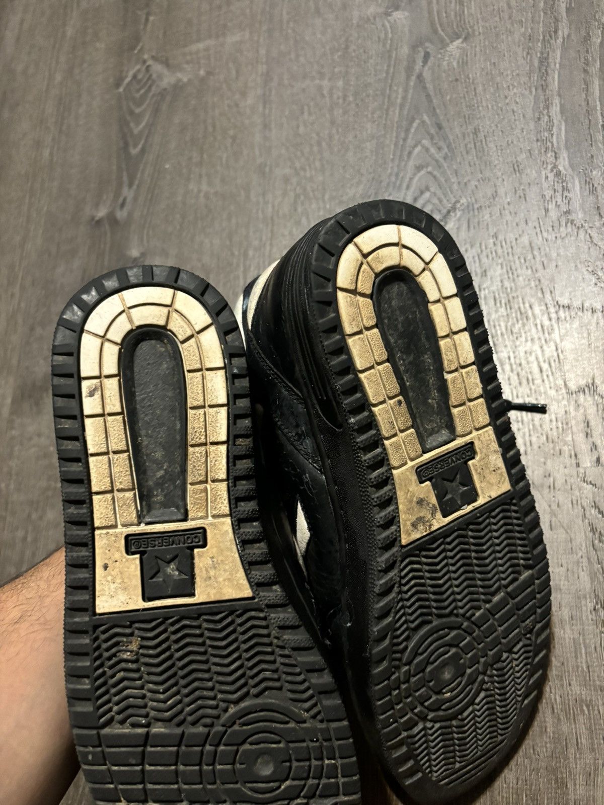 Number nine Converse