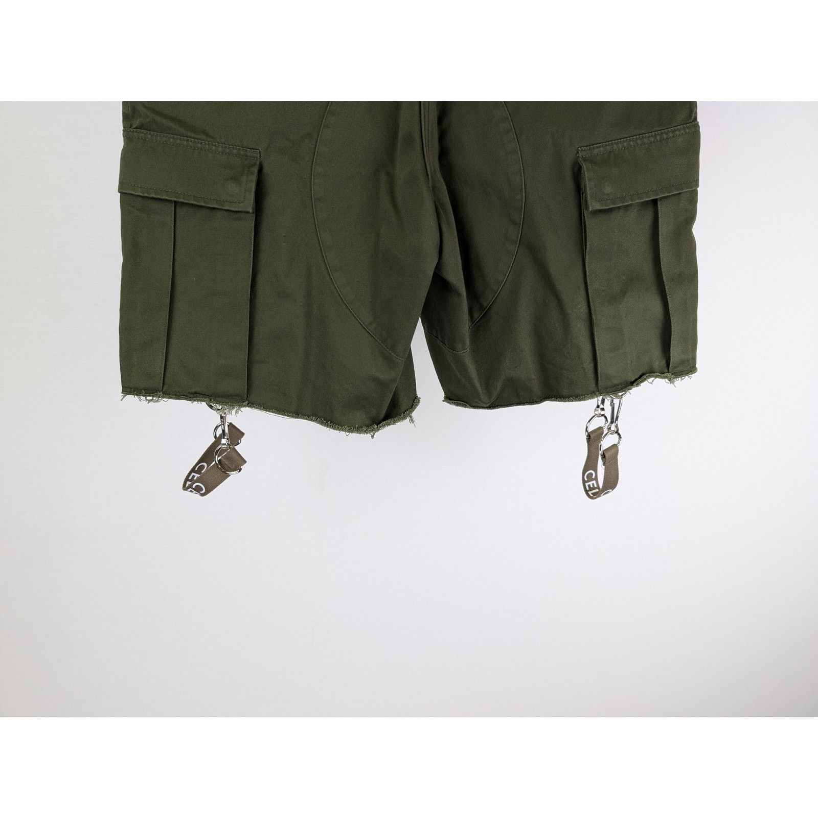 Celine o1rshd1 Short Sangles in Army Green Size US 32 / EU 48 - 13 Thumbnail