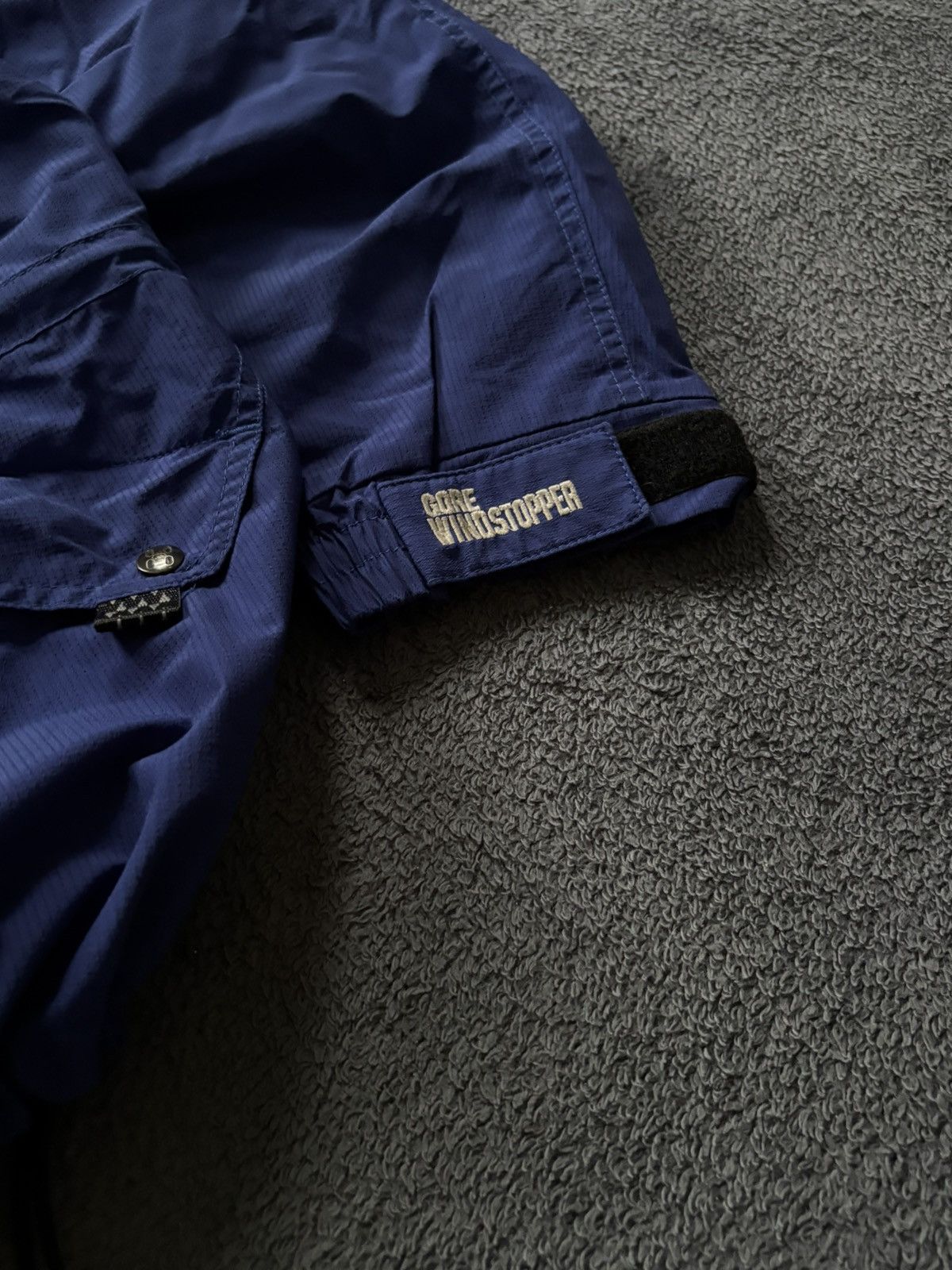 Haglofs 00s Haglofs Vintage Oversized Windstopper Waterproof Jacket Size US L / EU 52-54 / 3 - 5 Thumbnail