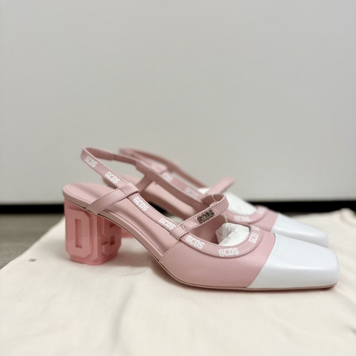 GCDS GCDS Lilit Two-tone Slingback Pumps In Pink NEW Size US 7 / IT 37 - 11 Thumbnail