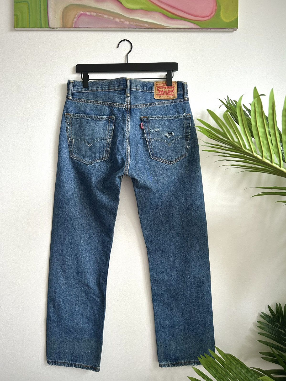 Levi's Y2K Levi’s Distressed 505 Medium Wash Jeans Size US 32 / EU 48 - 2 Thumbnail