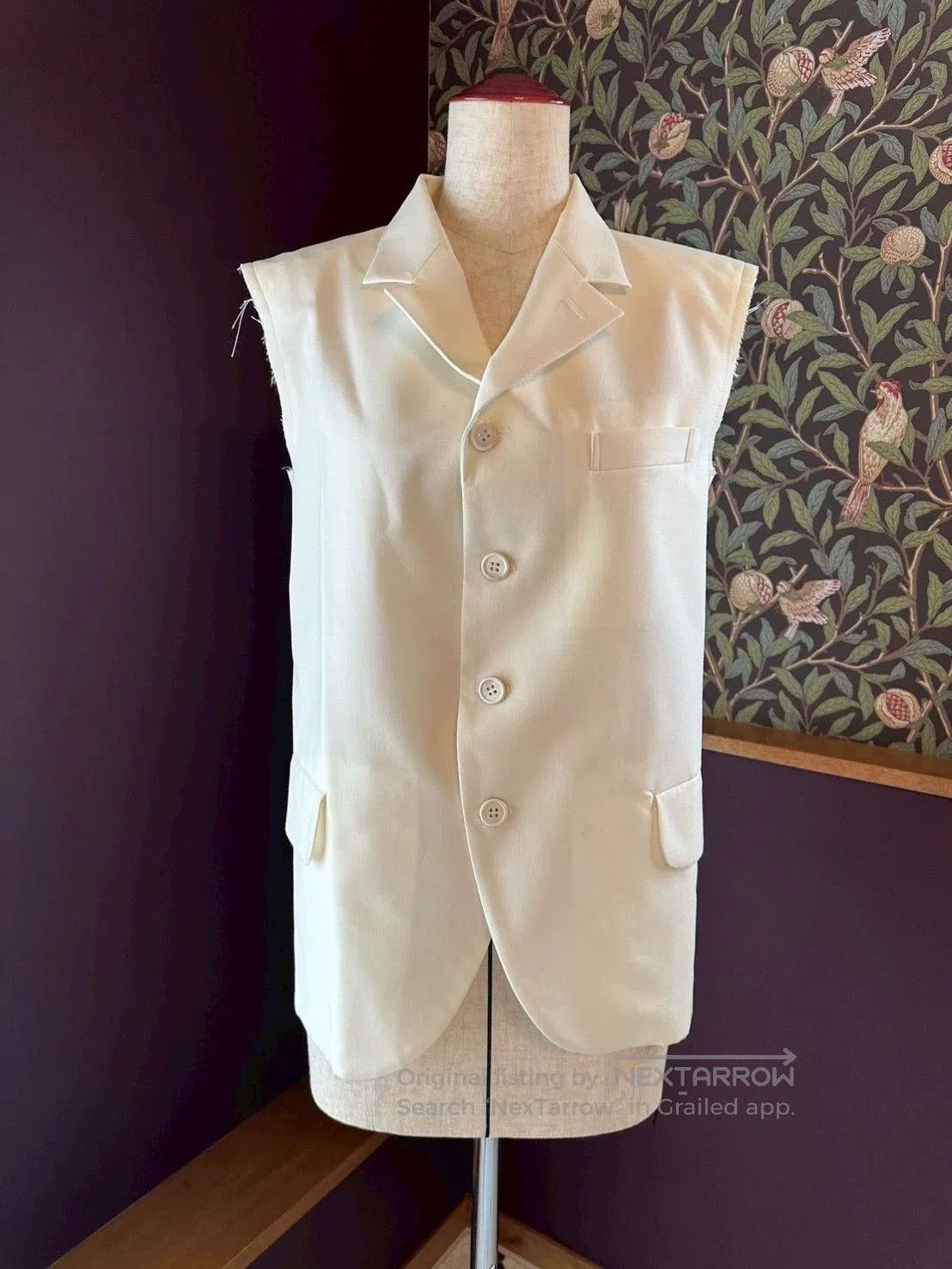 Comme des Garcons COMME des GARCONS Beige Deconstructed Blazer. Size US S / EU 44-46 / 1 - 4 Thumbnail