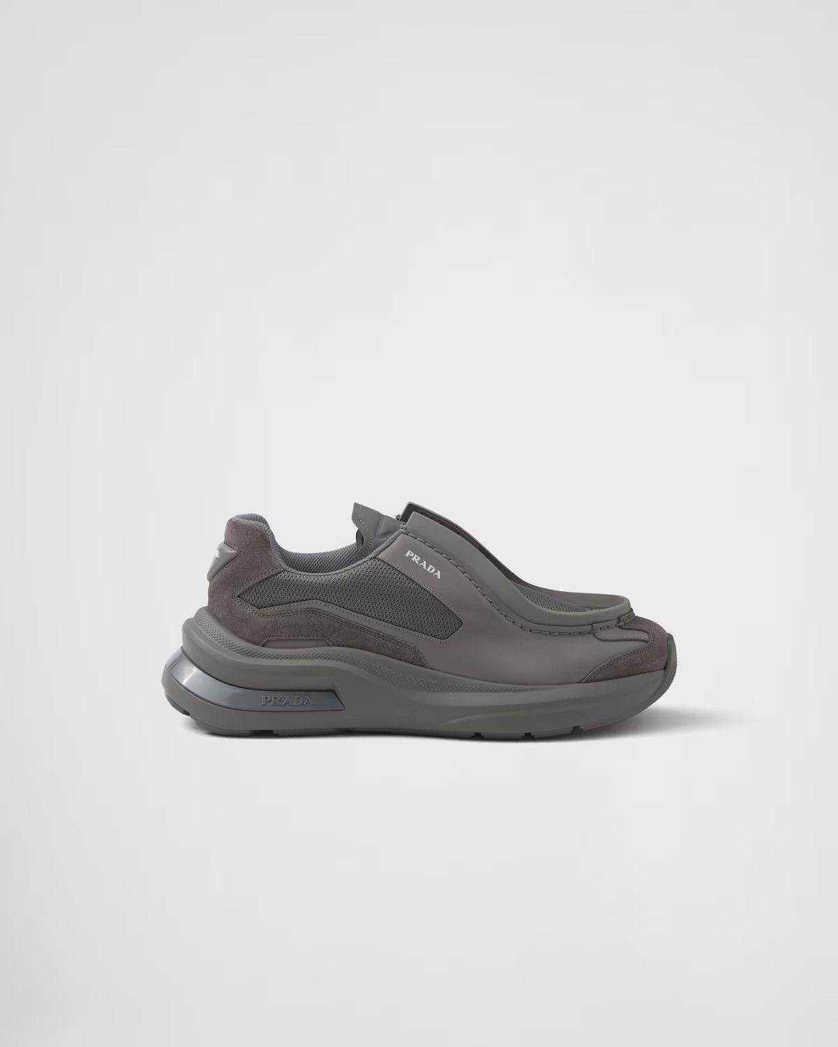 o1mt1gz1024 Systeme Leather Sneakers in Grey
