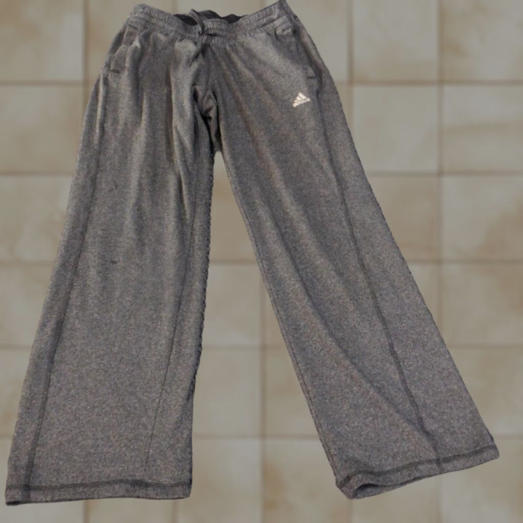 Adidas adidas Sweatshirt Men Medium Gray Logo Active Stretch Performance Climawarm Shirt Pants Logo Fit Regular Mens Size US M / EU 48-50 / 2 - 1 Thumbnail