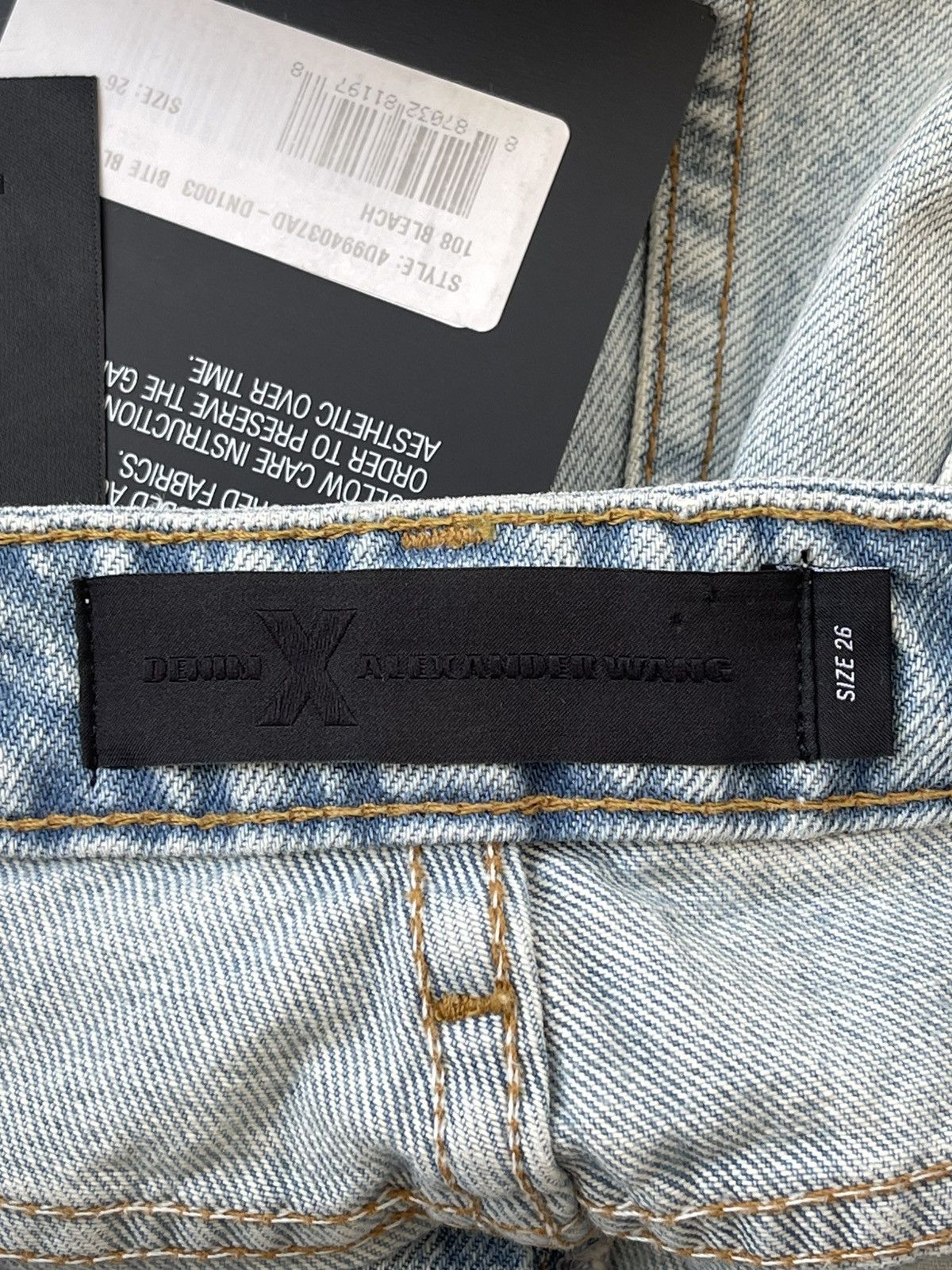 Alexander Wang Denim X Alexander Wang High Rise Fitted Bite Bleach Shorts Size 26" / US 2 / IT 38 - 15 Thumbnail