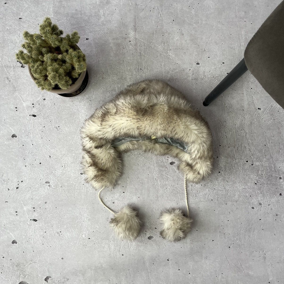 Other Vintage Y2K archival style faux fur USHANKA trapper hat Size ONE SIZE - 1 Thumbnail