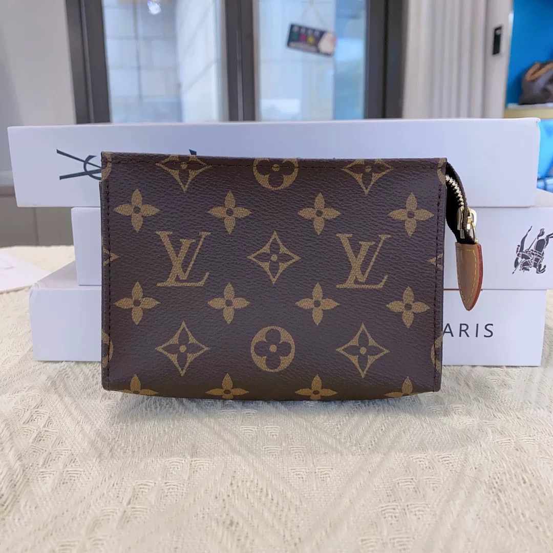 Louis Vuitton Pre-loved Bag Very good condition Size ONE SIZE - 1 Thumbnail