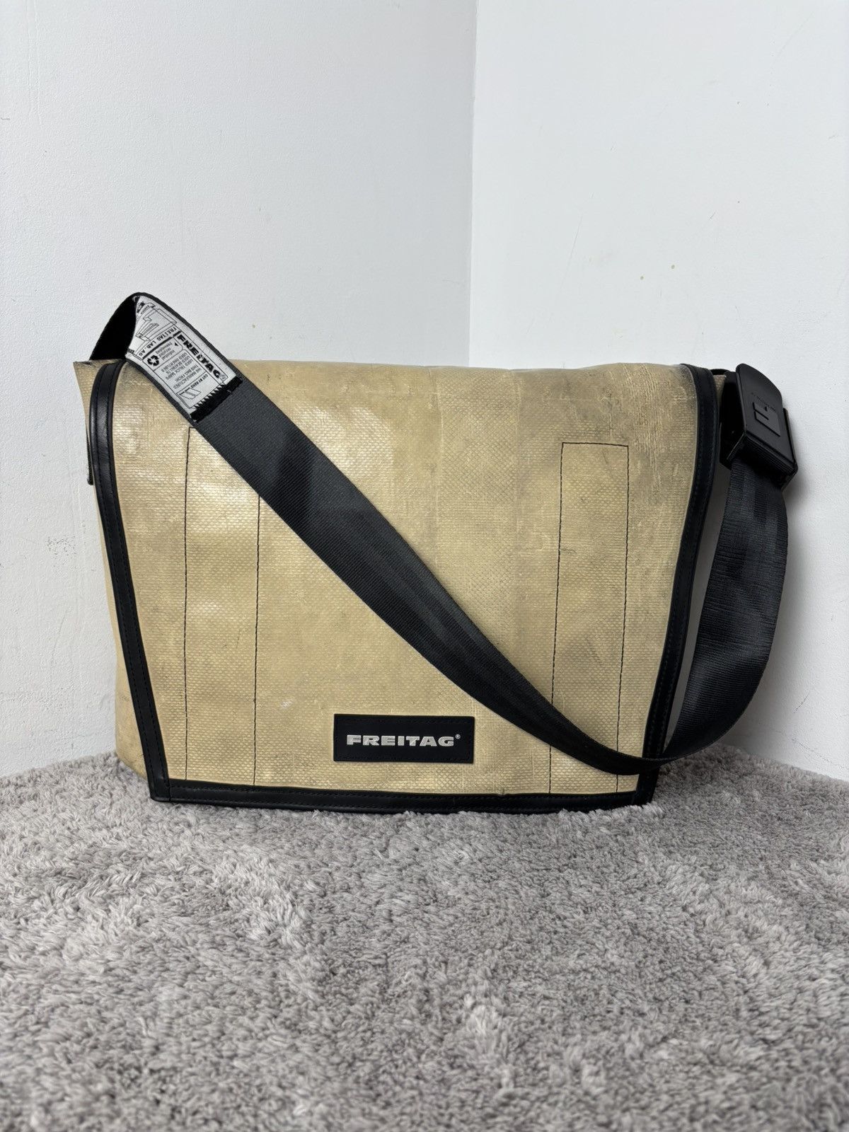 Freitag × Japanese Brand Freitag Recycled Messenger Crossbody Bag Size ONE SIZE - 1 Thumbnail