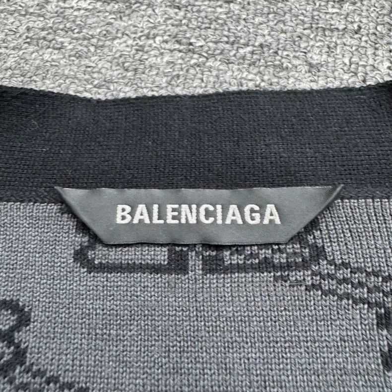 Balenciaga Balenciaga Lock full print sweater Size US M / EU 48-50 / 2 - 2 Thumbnail