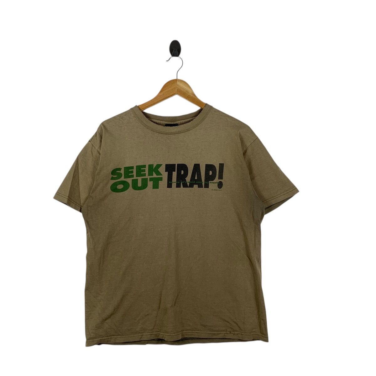 Vintage Vintage 2002 SEEK OUT TRAP! Skateboard Tee Shirt Top Tattoo Size US L / EU 52-54 / 3 - 3 Thumbnail