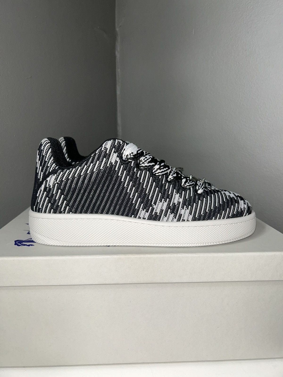 Burberry Burberry Box Knit Black Check Low Top Sneakers Size 39 Size US 7.5 / EU 40-41 - 2 Thumbnail