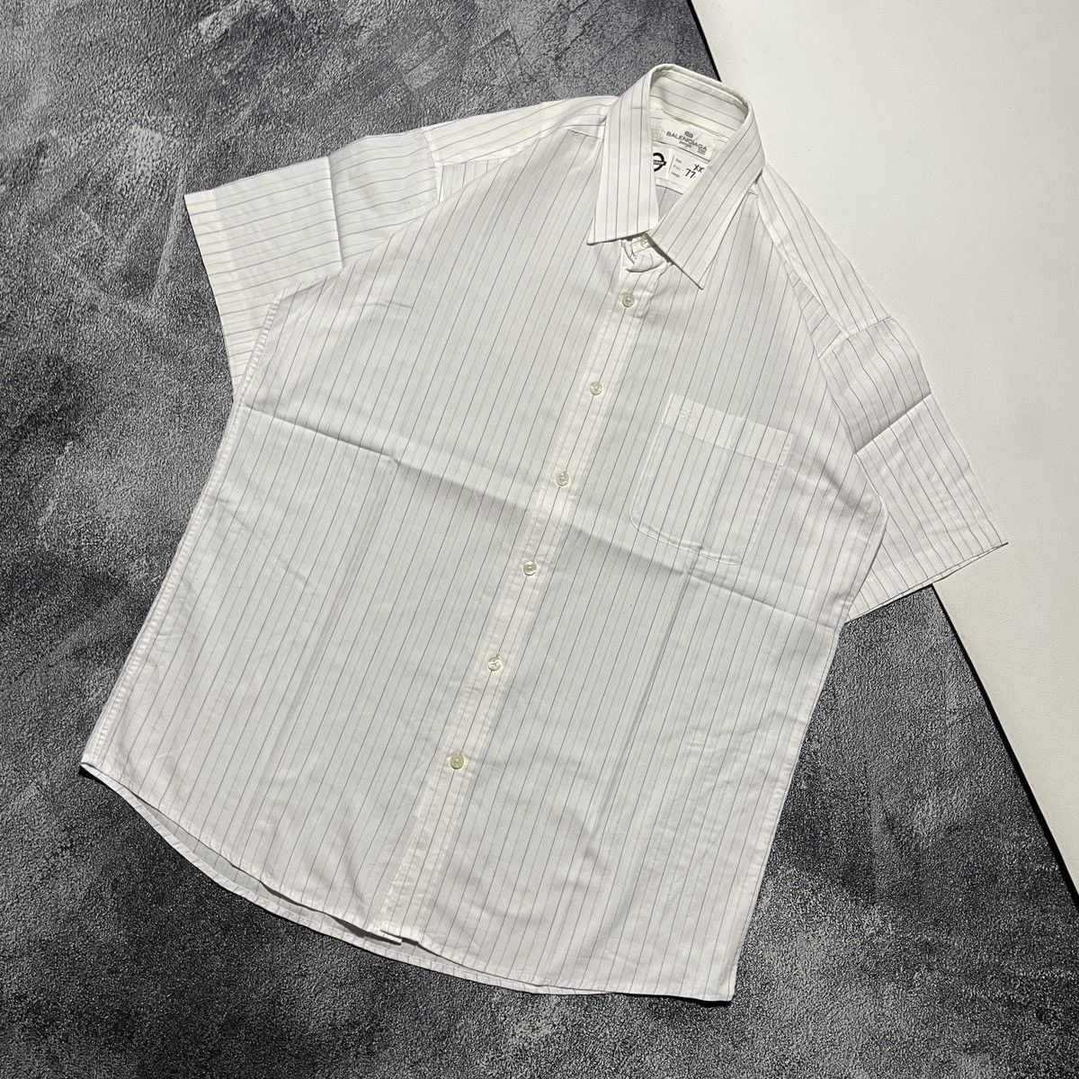 Balenciaga × Crocs Balenciaga Vintage Shirts Pocket BB Embroidered Size US XL / EU 56 / 4 - 2 Thumbnail